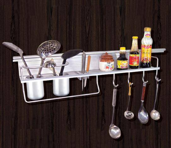 厨房挂件 提升空间效率与美学体验的厨房用具加工艺术